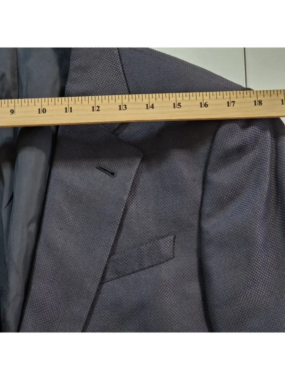 Armani Collezioni Slim Wool Silk Blazer US 42R Navy Blue Textured 1B Designer
